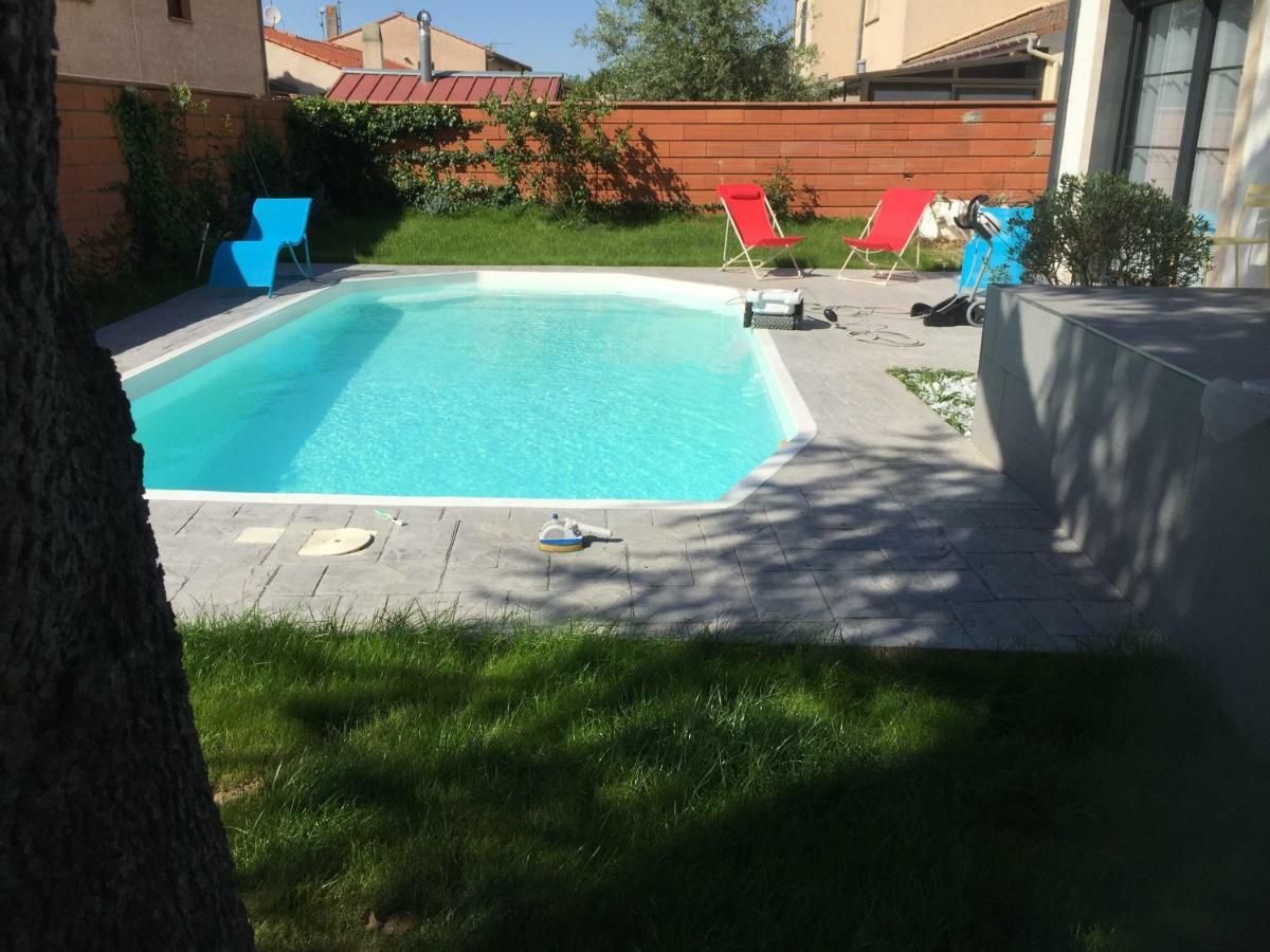 Toulouse Metropole Ouest Privee De Luxe - Sdb Wc Privee Terrasse Piscine Aqua Bike Homestay Cugnaux